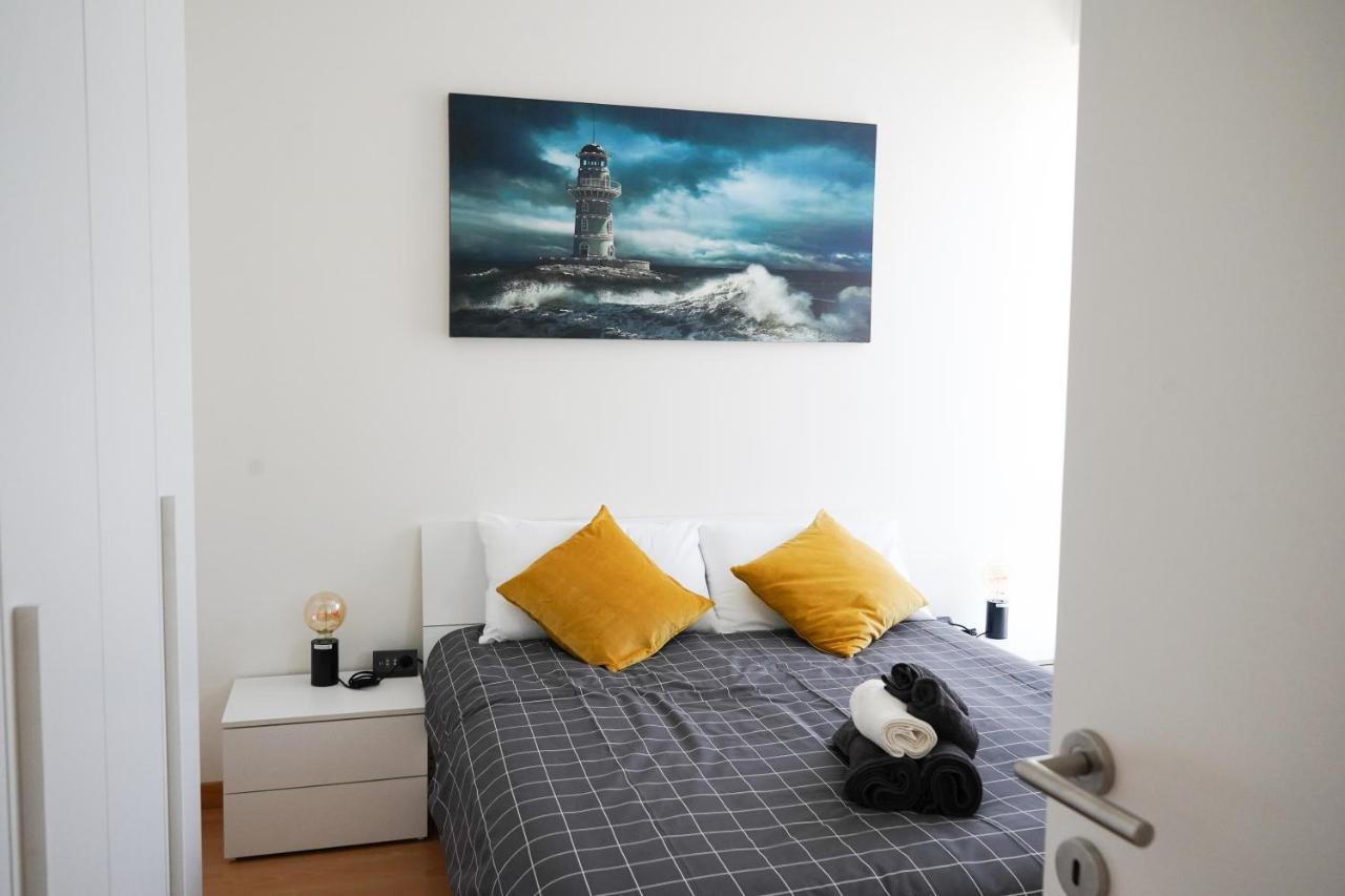 10 Min From The Airport-Wifi-Free Parking Apartment Samarate Bagian luar foto